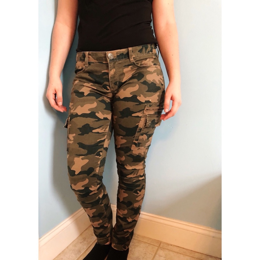 Camo Skinny Cargo Jeans
